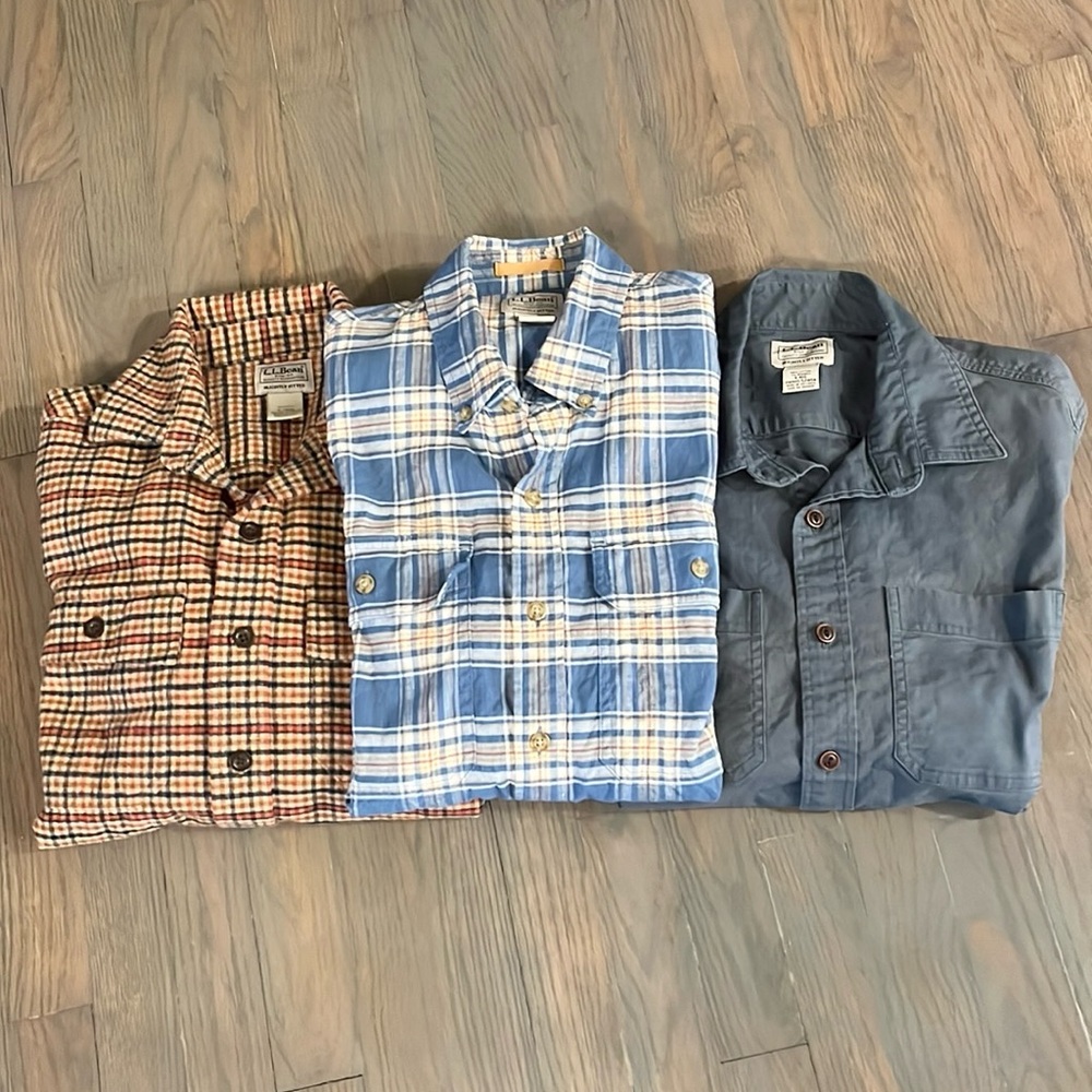 Bundle of L.L. Bean Button Down Long Sleeve Shirts Slightly Fitted size small